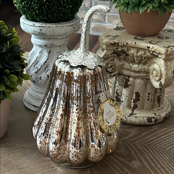 NEW! Vintage Inspired LIGHTED Gold Mercury Glass Fall Harvest Pumpkin - Picture 2 of 7